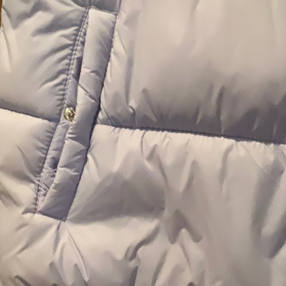 Old Navy Ladies Puffy Vest - Picture 4 of 8